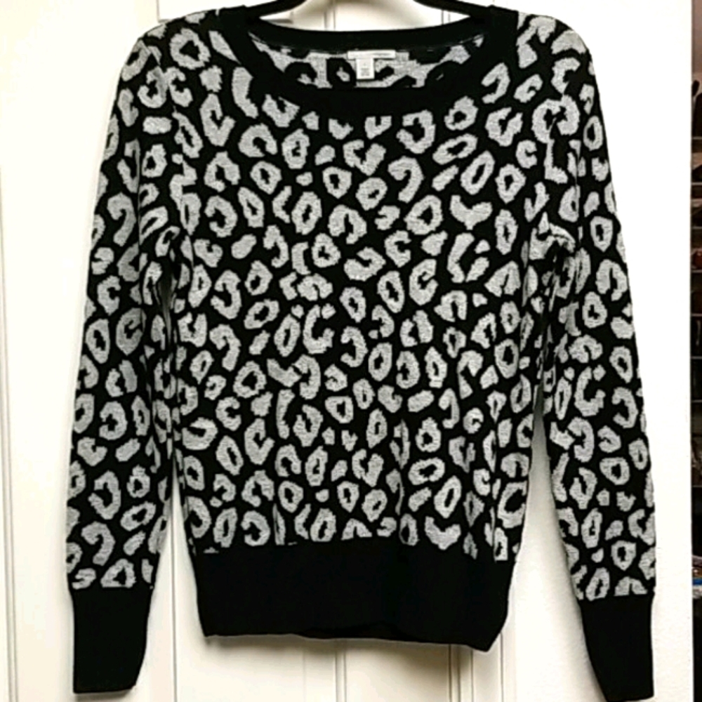 Silver Leopard Print Sweater, halogen shirt blouse